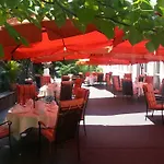 校园花园商务酒店 伊瑟隆
