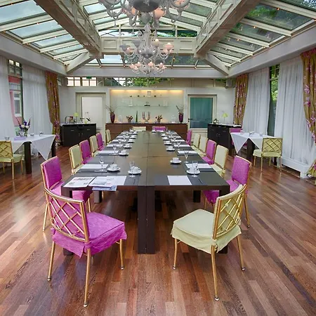 Campus Garden Businesshotel Hotel