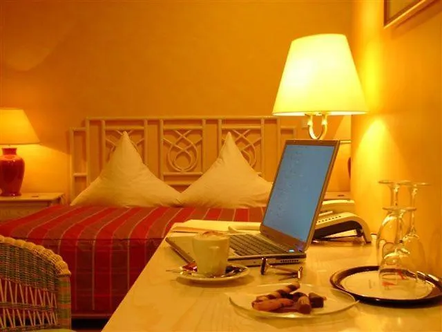 Campus Garden Businesshotel 4*