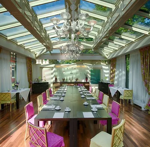 酒店 校园花园商务酒店 伊瑟隆