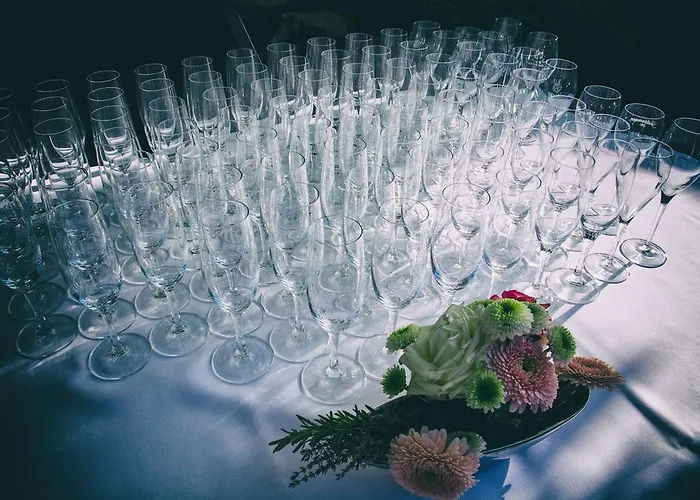 校园花园商务酒店 4* 伊瑟隆