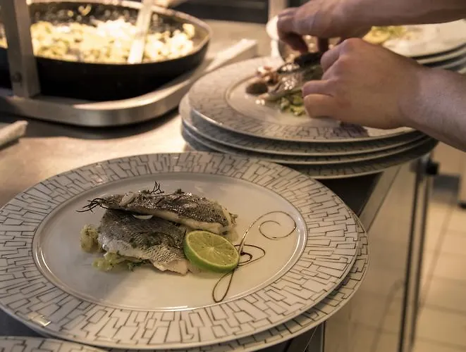 校园花园商务酒店 伊瑟隆